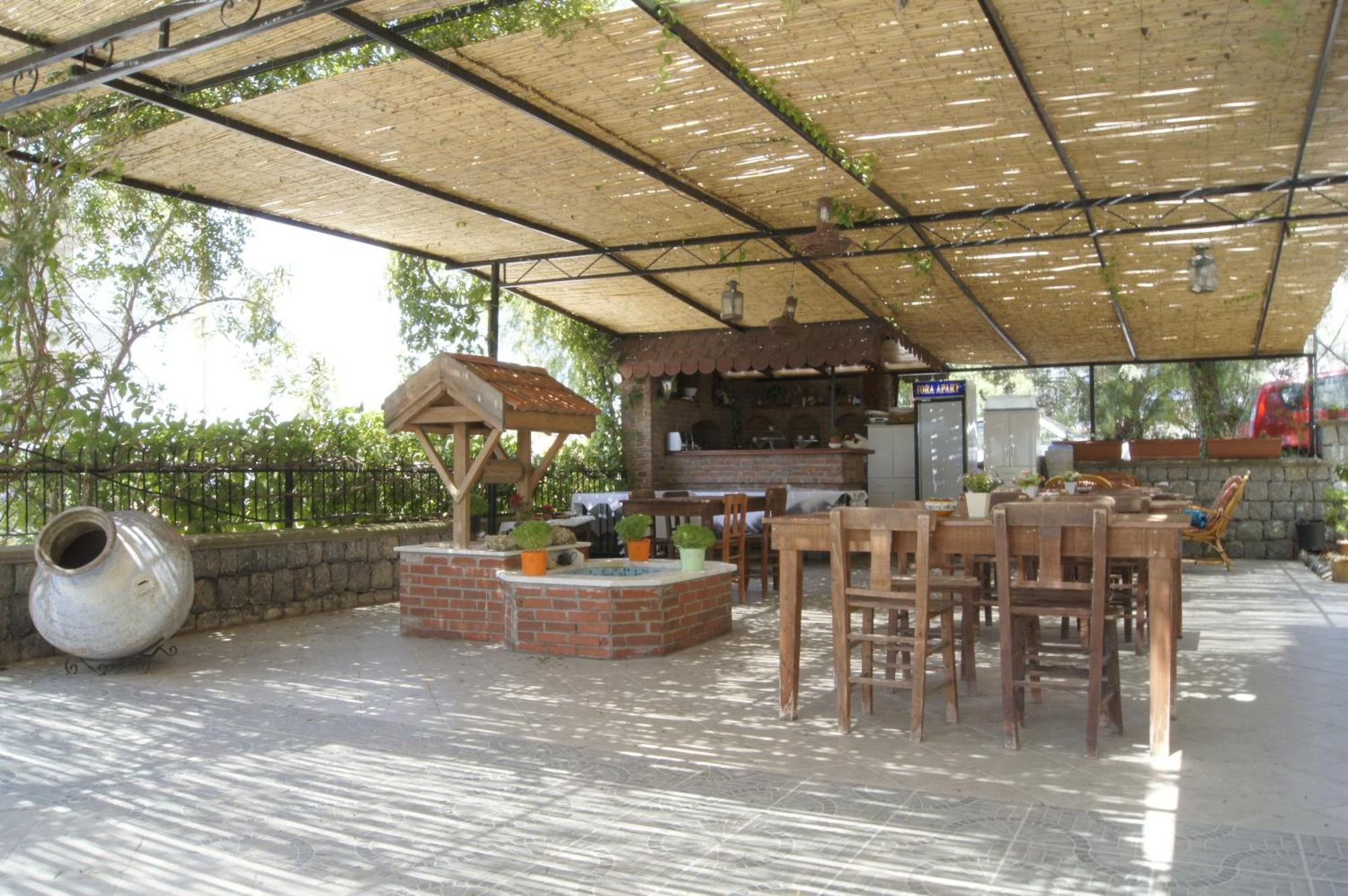 Fora Apart Otel Cesme Exterior foto