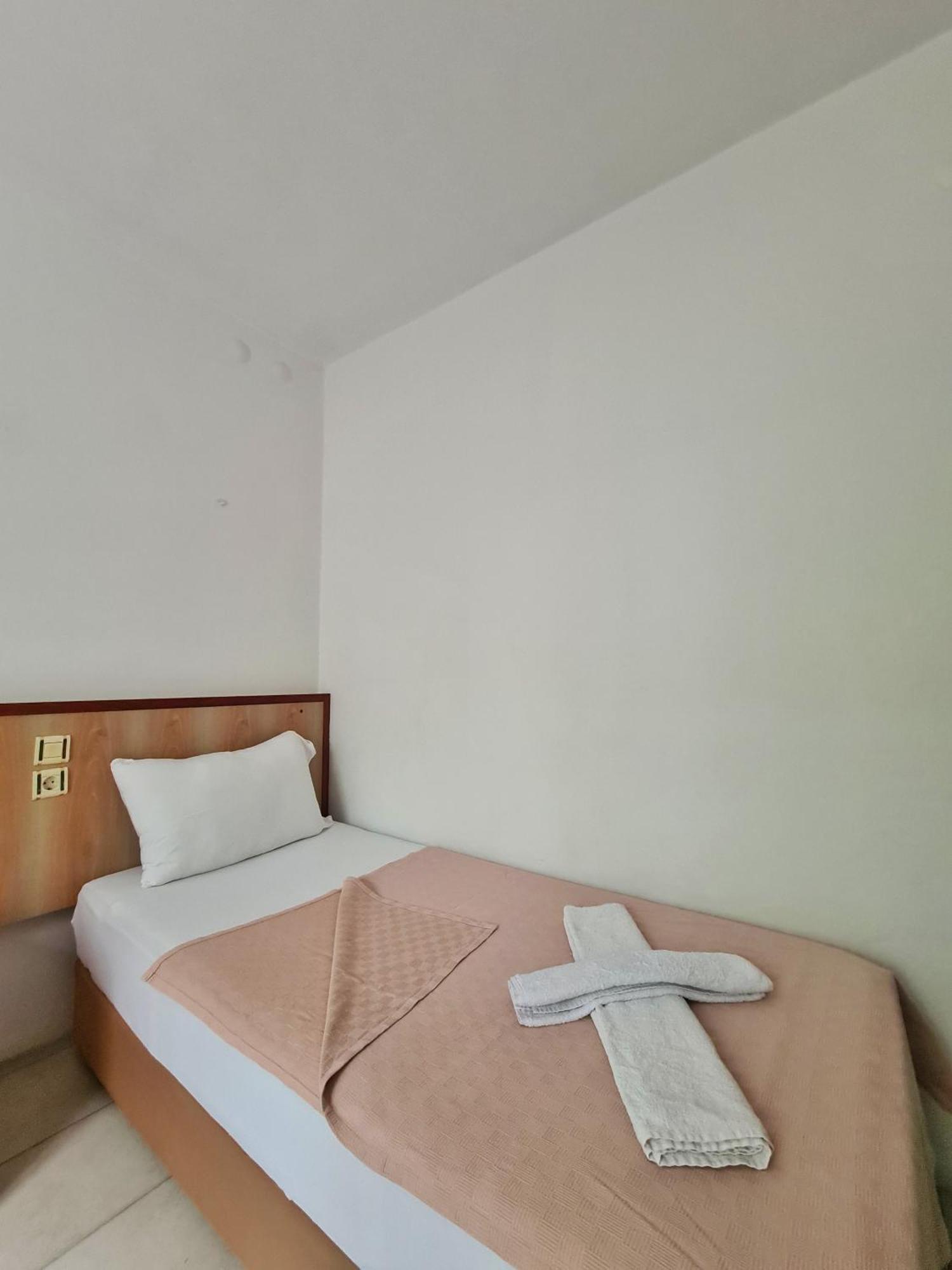Fora Apart Otel Cesme Exterior foto